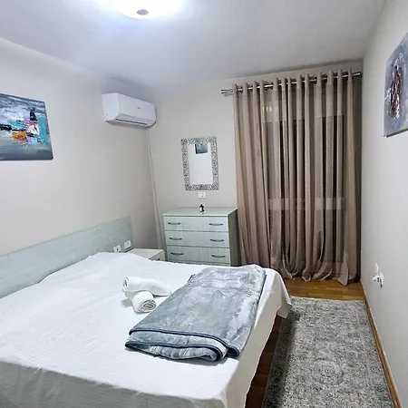 Center - Aal Apartman Tirana